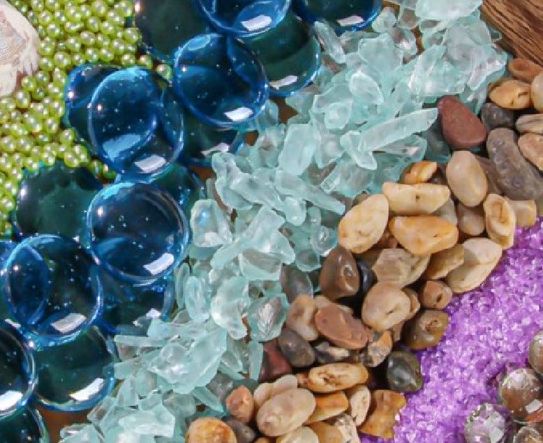 Richland Glass Pebble Vase Filler – Blue (1 Container)