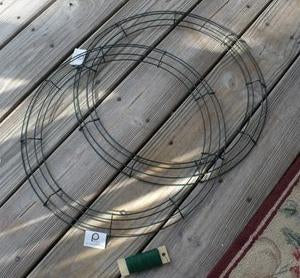 10 Box Wire 20" Wreath Frames