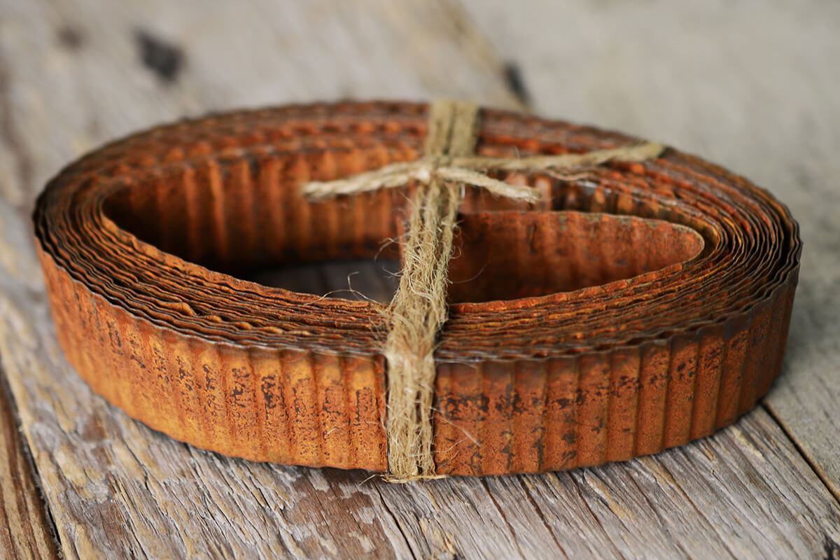 Rusty Corrugated Tin Ribbon 1in 15ft