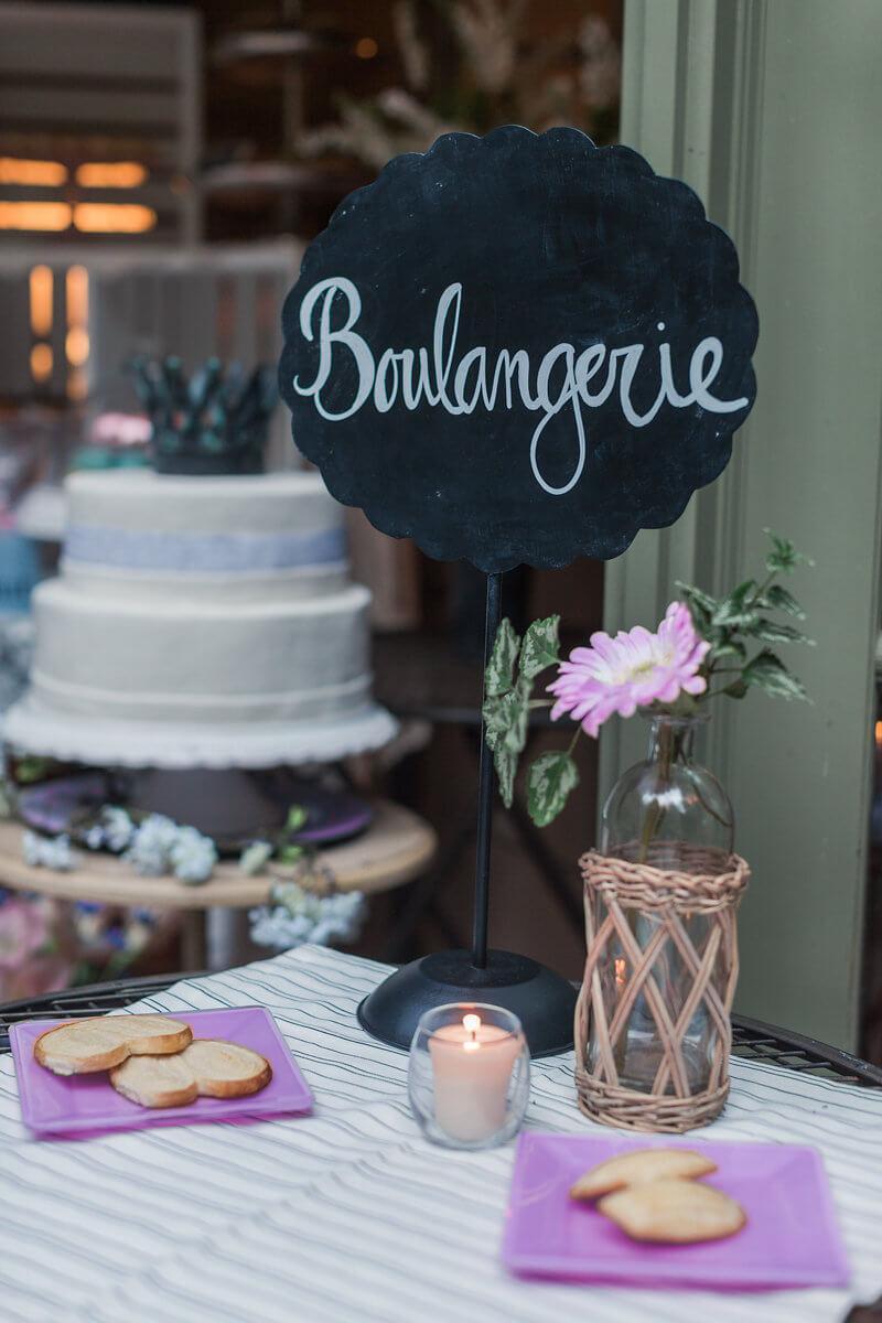 scalloped metal chalkboard with stand oval